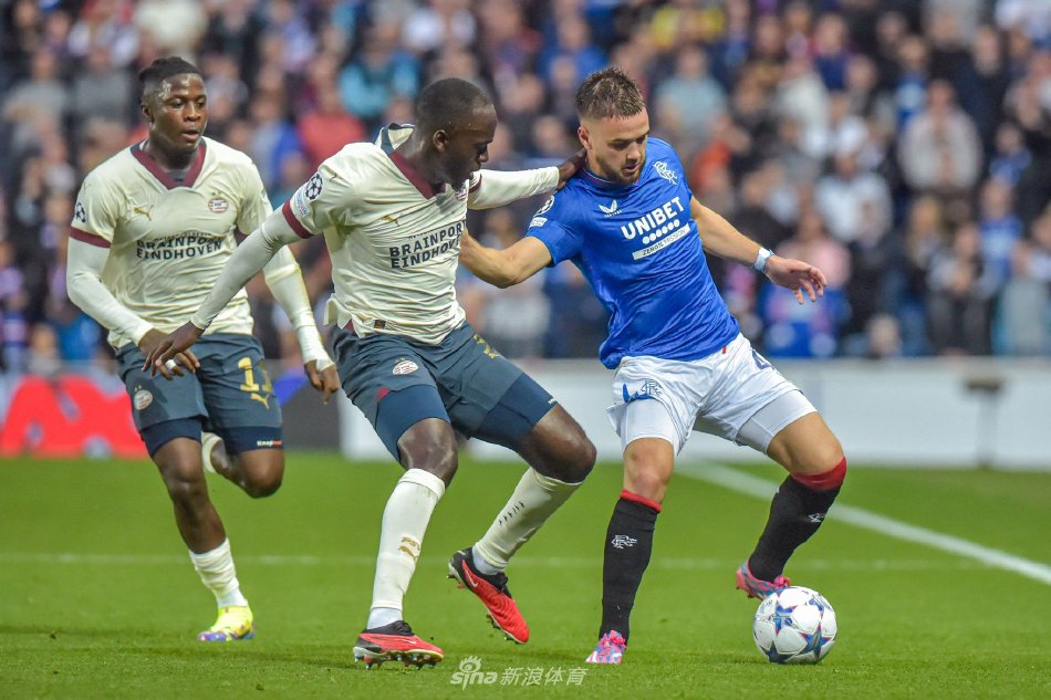 突出表现 突出表现